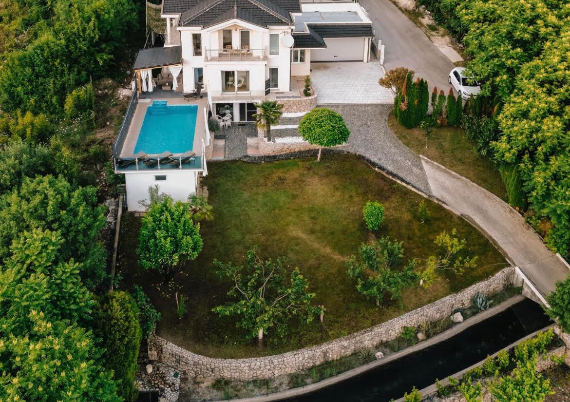 Ferienhaus Siroki Brijeg Экстерьер фото