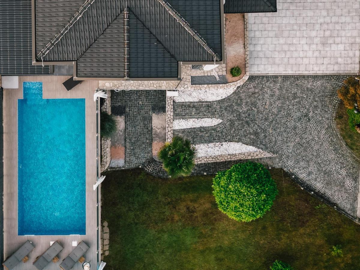Ferienhaus Siroki Brijeg Экстерьер фото