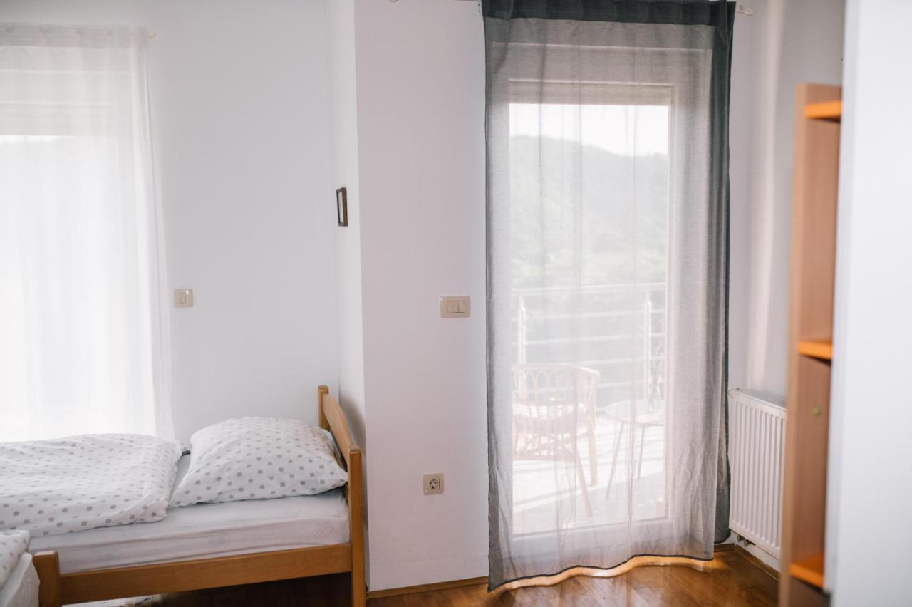 Ferienhaus Siroki Brijeg Экстерьер фото