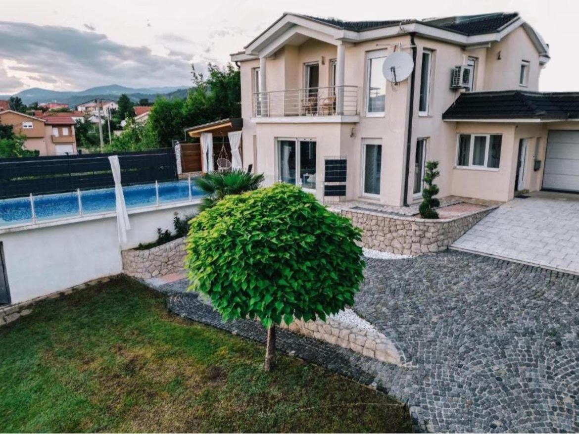 Ferienhaus Siroki Brijeg Экстерьер фото