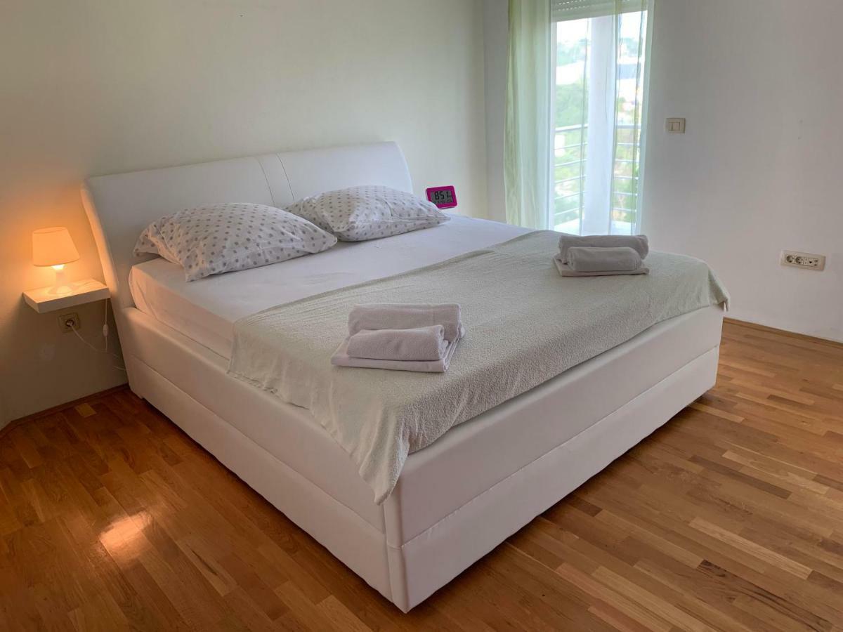 Ferienhaus Siroki Brijeg Экстерьер фото